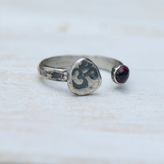 Aum Om Ohm Ring, Garnet Two Eyed Ring, Open Band Rustic Ring, Sterling Silver Jewellery