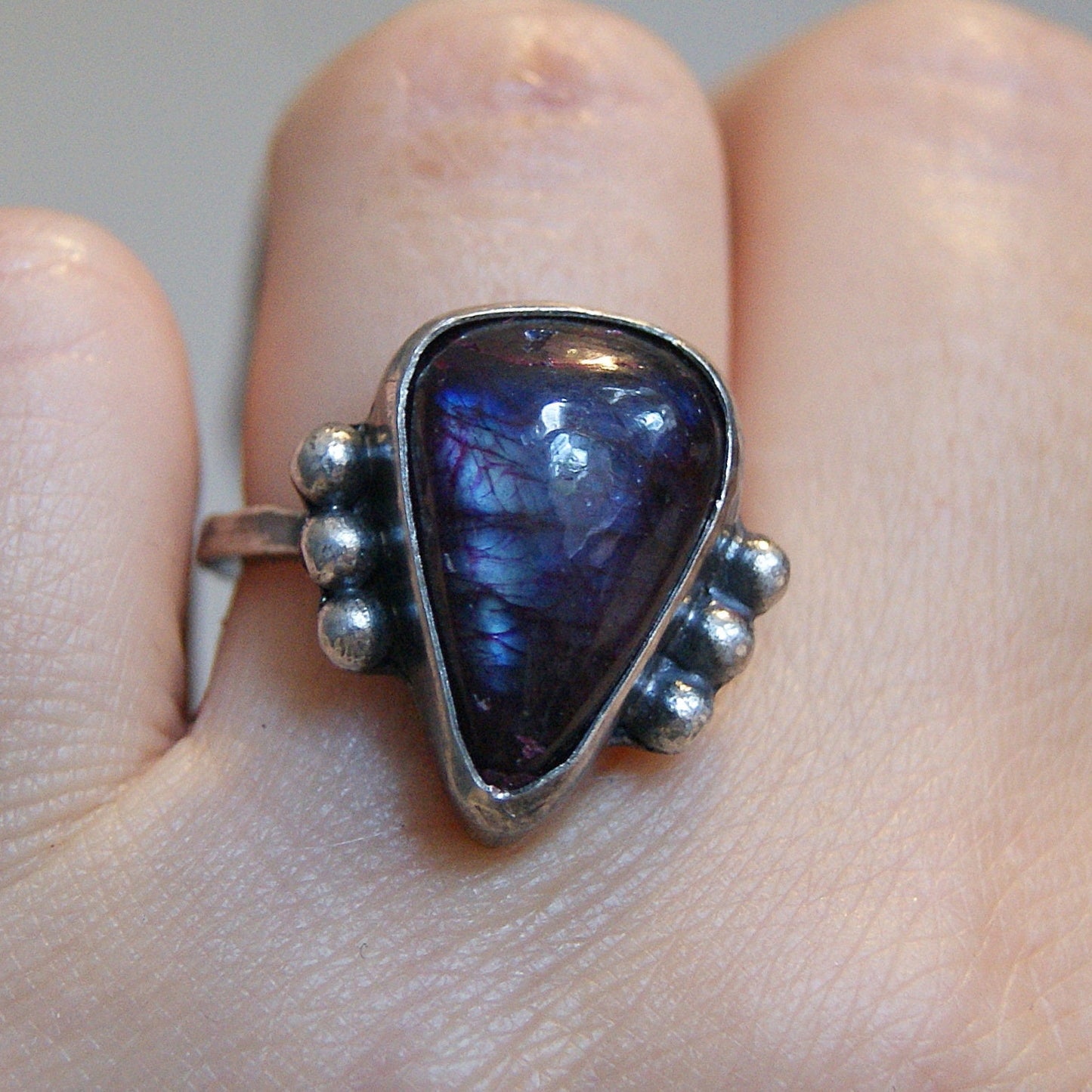 Tear Labradorite Ring, Boho Jewellery, Hammered Silver Ring